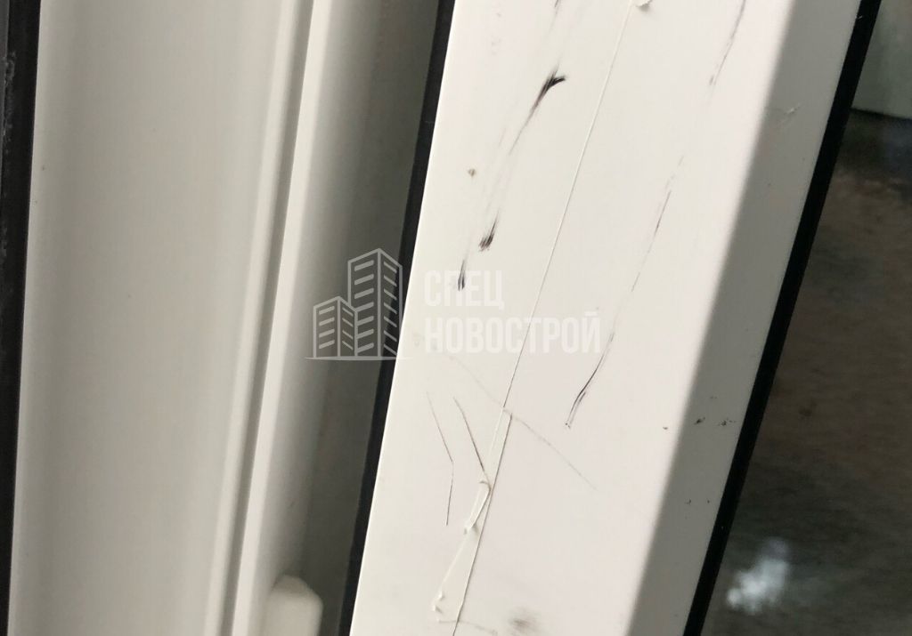 царапины на ПВХ профиле балконной двери