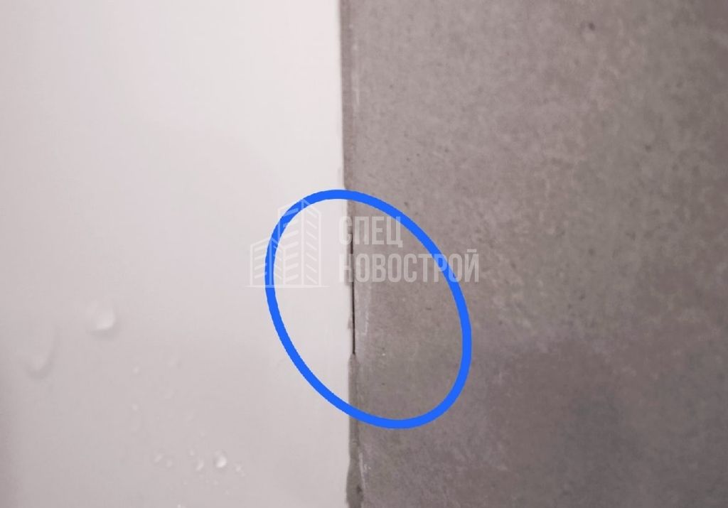пропуски затирки в швах настенной плитки (углы)