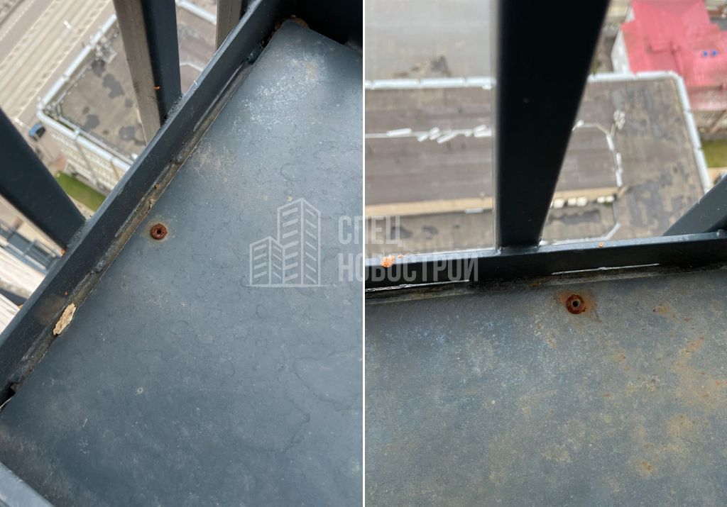 следы коррозии на креплениях металлической панели пола французского балкона